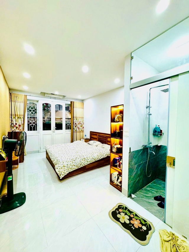 Bán Gấp Nhà Lô Góc Văn Quán Hà Đông - 40m2, 5 Tầng, Giá 7 Tỷ