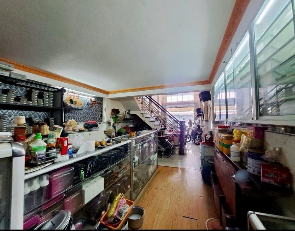 Bán Nhà Phố Tân Phú - 61m2, 3 Tầng, 7.9 Tỷ - Vị Trí Đắc Địa
