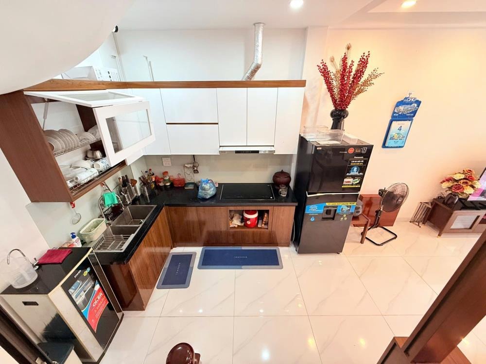 Nhà đẹp Lĩnh Nam 40m2 x 5 tầng, Full Nội Thất - Giá Tốt, Vị Trí Đắc Địa