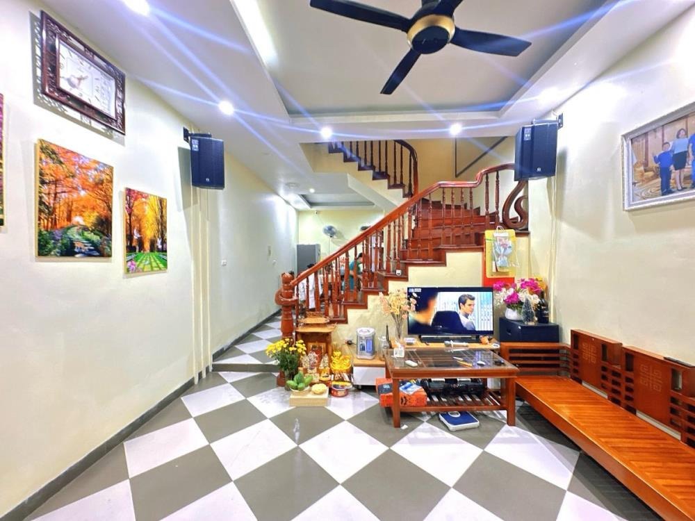 Nhà Đẹp Đức Diễn - 2 Mặt Thoáng - Giá 9.5 Tỷ - Đầu Tư/Ở Ngay
