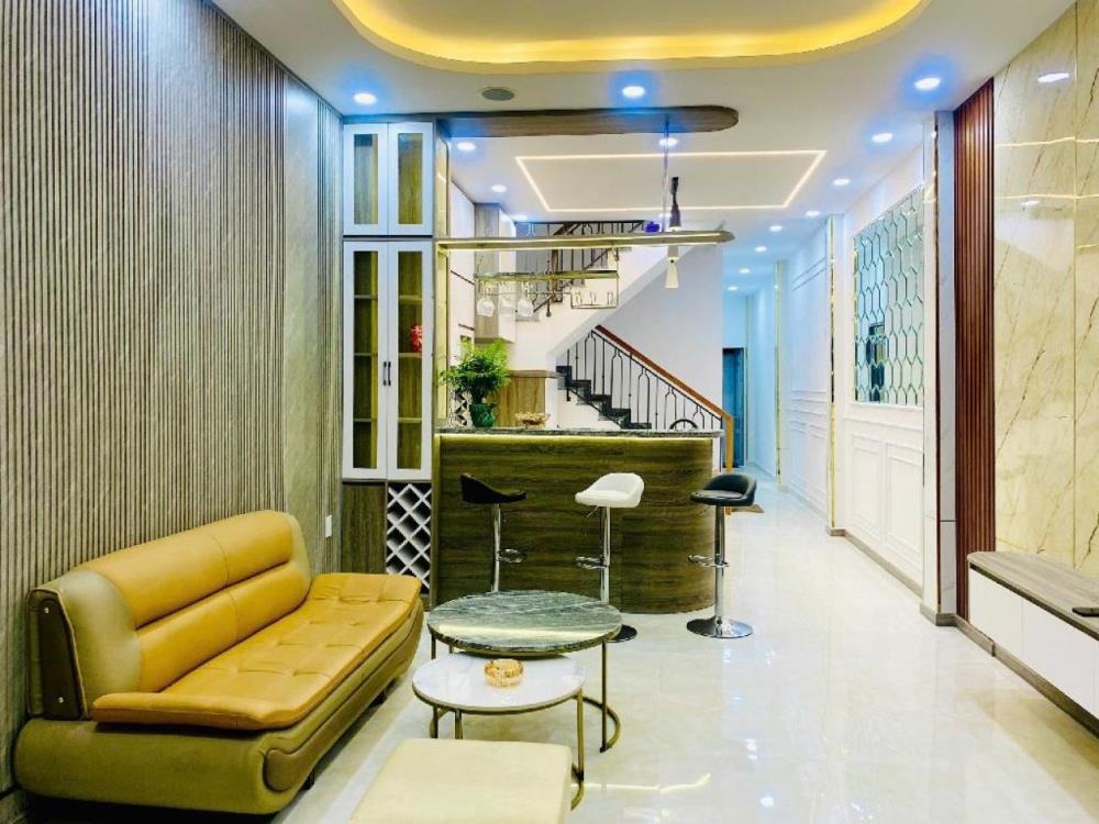 Nhà Thạnh Lộc 83m² - 3PN, SHR, Giá 5.6 tỷ