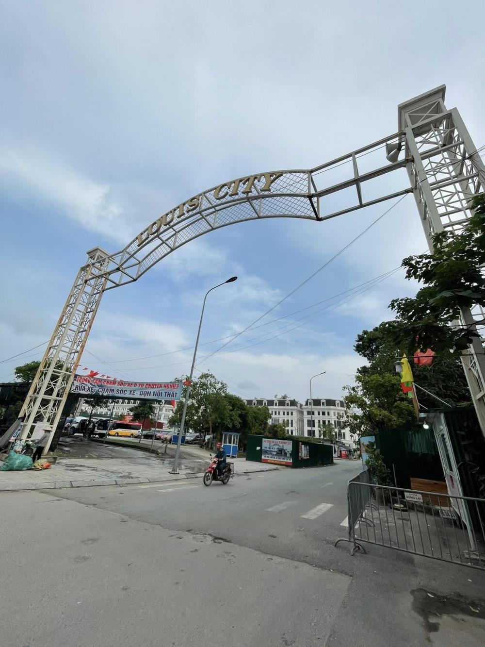 Bán nhà KĐT Luois Tân Mai: 107m2, Phân Lô, Ô Tô, Vỉa Hè, Giá 27.5 tỷ