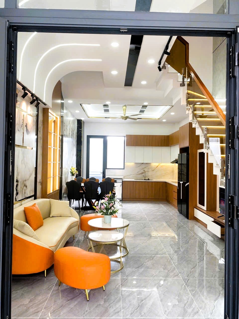 Bán Nhà Thủ Đức Mới Xây 4 Tầng, Full Nội Thất, Giá 7.25 Tỷ - 0938.914878