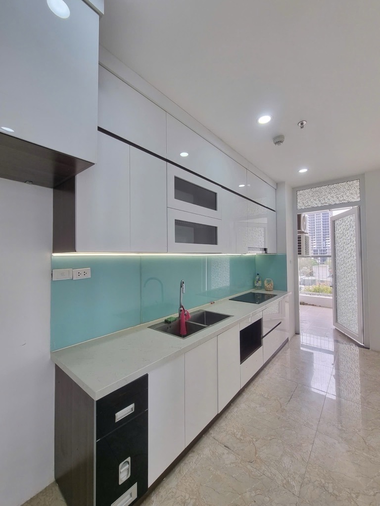 Bán Căn Góc Vimeco Nguyễn Chánh: 94m2, 3PN, Giá 8.3 Tỷ
