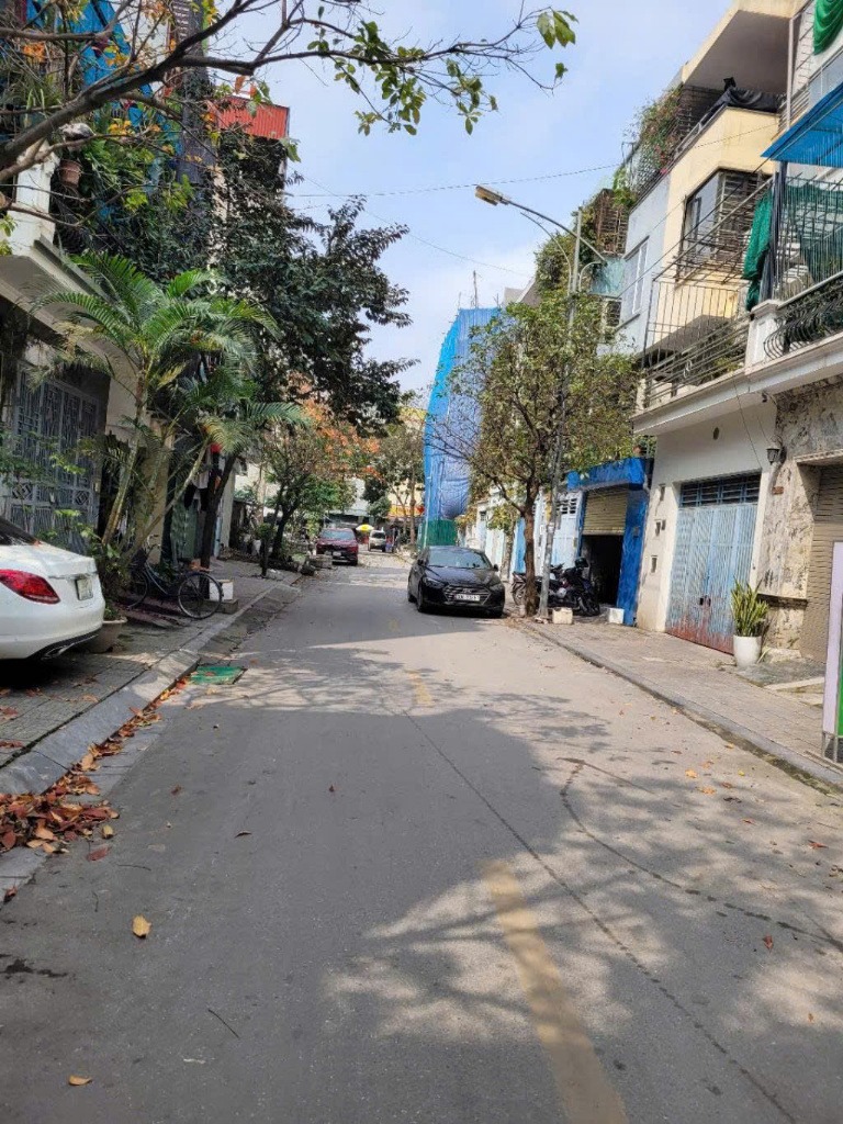 Bán Nhà KĐT Văn Phú Hà Đông - Vỉa Hè, Ô Tô Đỗ Cửa