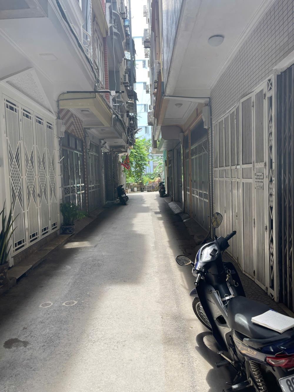 Bán nhà Trần Cung, Cầu Giấy - Giá Rẻ, Ô Tô Đỗ Cửa