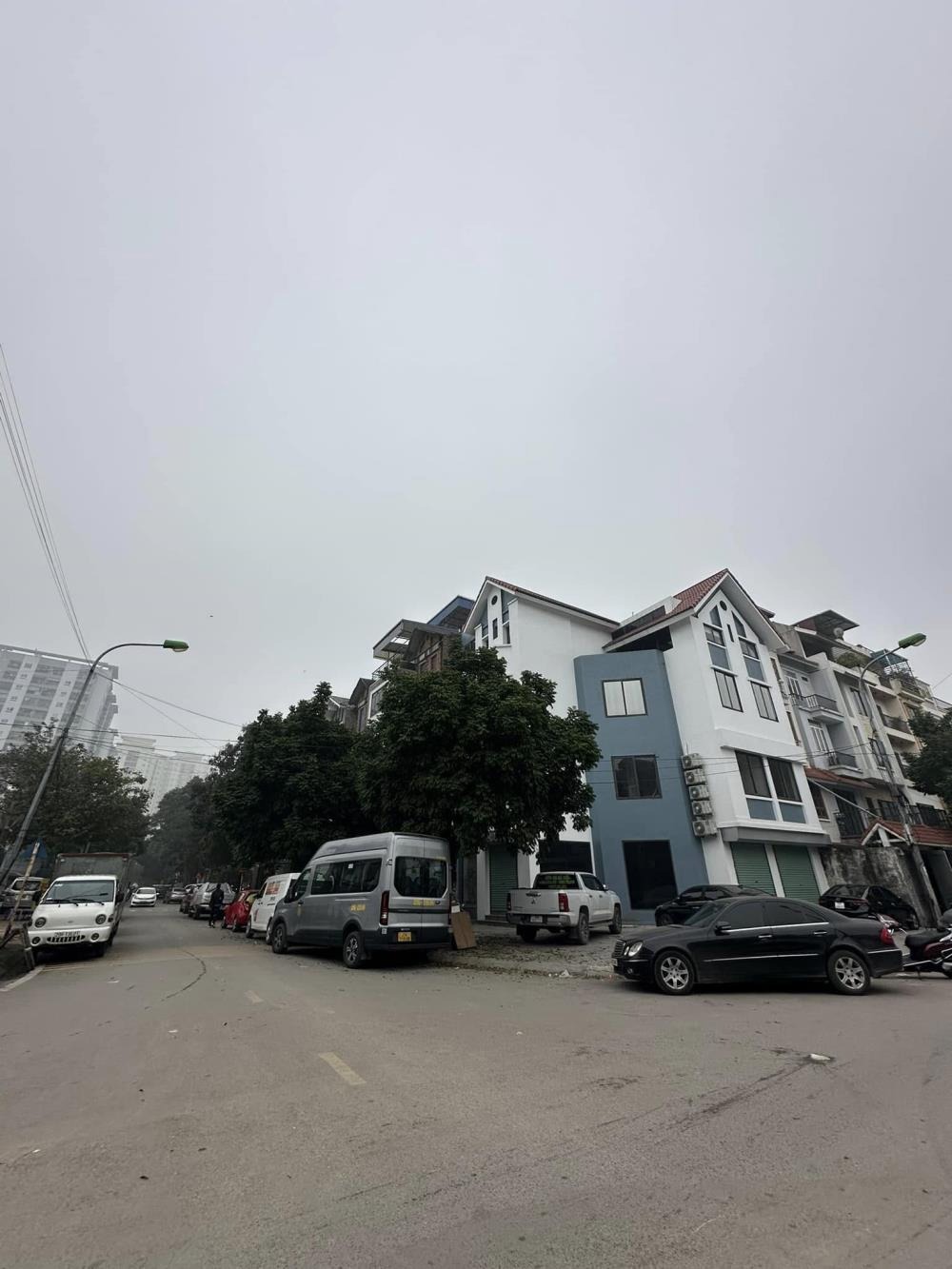 Bán Biệt Thự Lô Góc 2 Mặt Đường KĐT Trung Văn - Giá 48 Tỷ