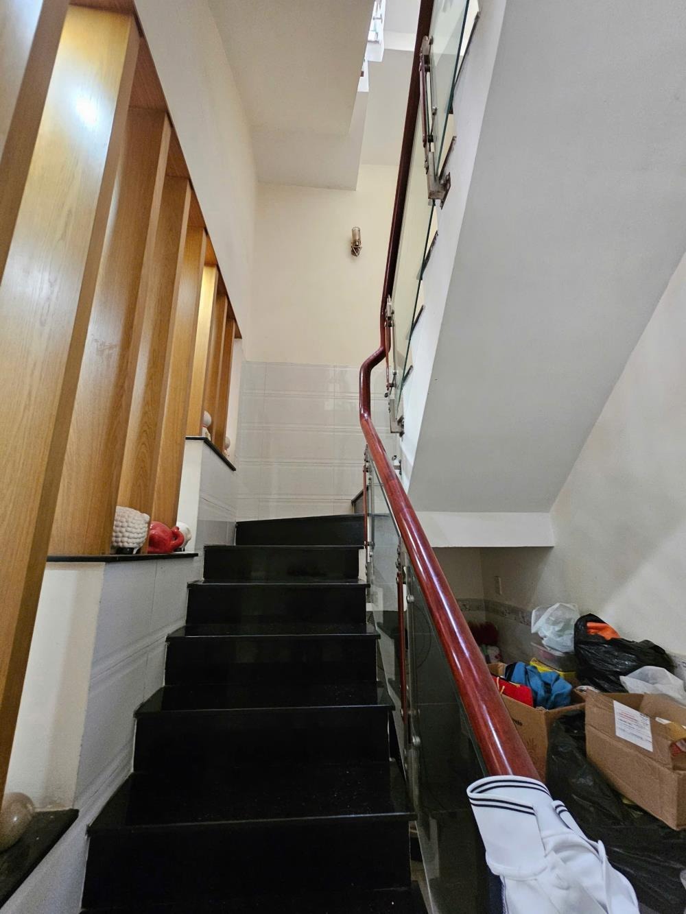 Bán nhà 3 tầng, 80m2, đường Bình Trị Đông, Quận Bình Tân - Giá Tốt