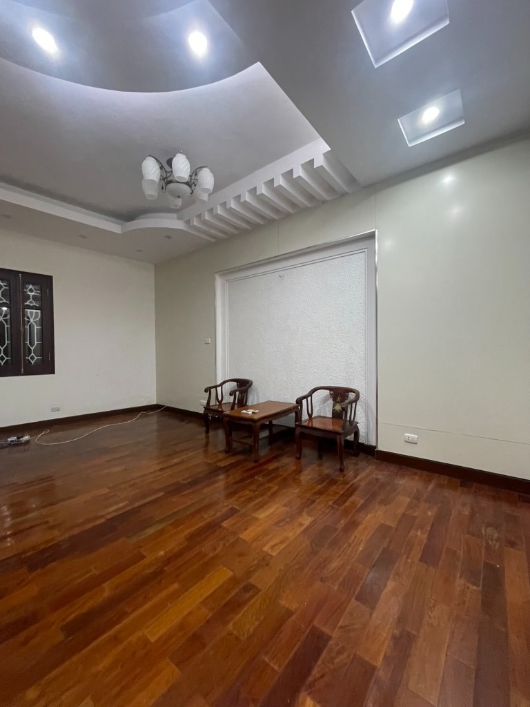 Trung Tâm Ba Đình - Nhà Rộng Rãi, Chất Lượng, Giá Tốt