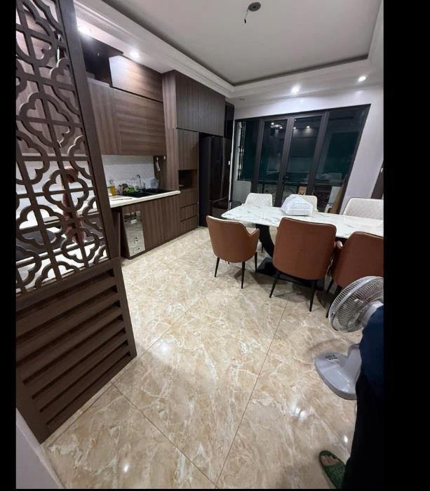 Bán Gấp Nhà Vương Thừa Vũ 6 Tầng, 51m2, Ô Tô Tránh, Thang Máy, Giá Tốt