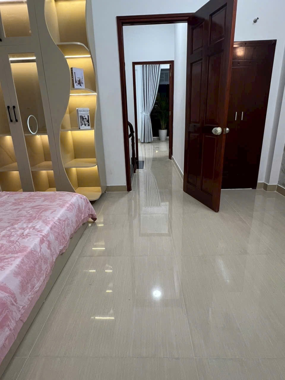 Nhà phố Quận 12: 5 tỷ 500tr - 5x11m, 1 trệt 2 lầu, 4PN, đường 7m