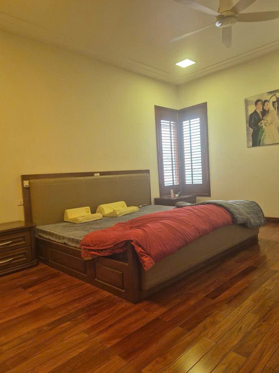Biệt Thự Vườn Đào Tây Hồ: 231m2, 6 Tầng, View Vườn Hoa, An Ninh Tuyệt Đối