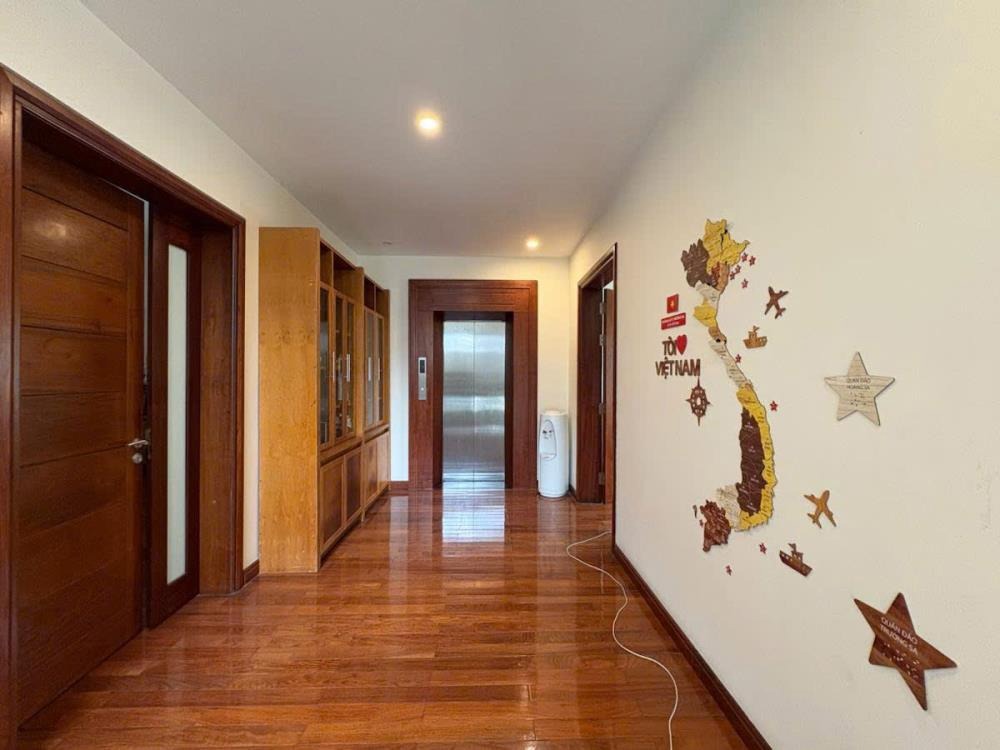 Biệt Thự Vườn Đào Tây Hồ: 231m2, 6 Tầng, View Vườn Hoa, An Ninh Tuyệt Đối
