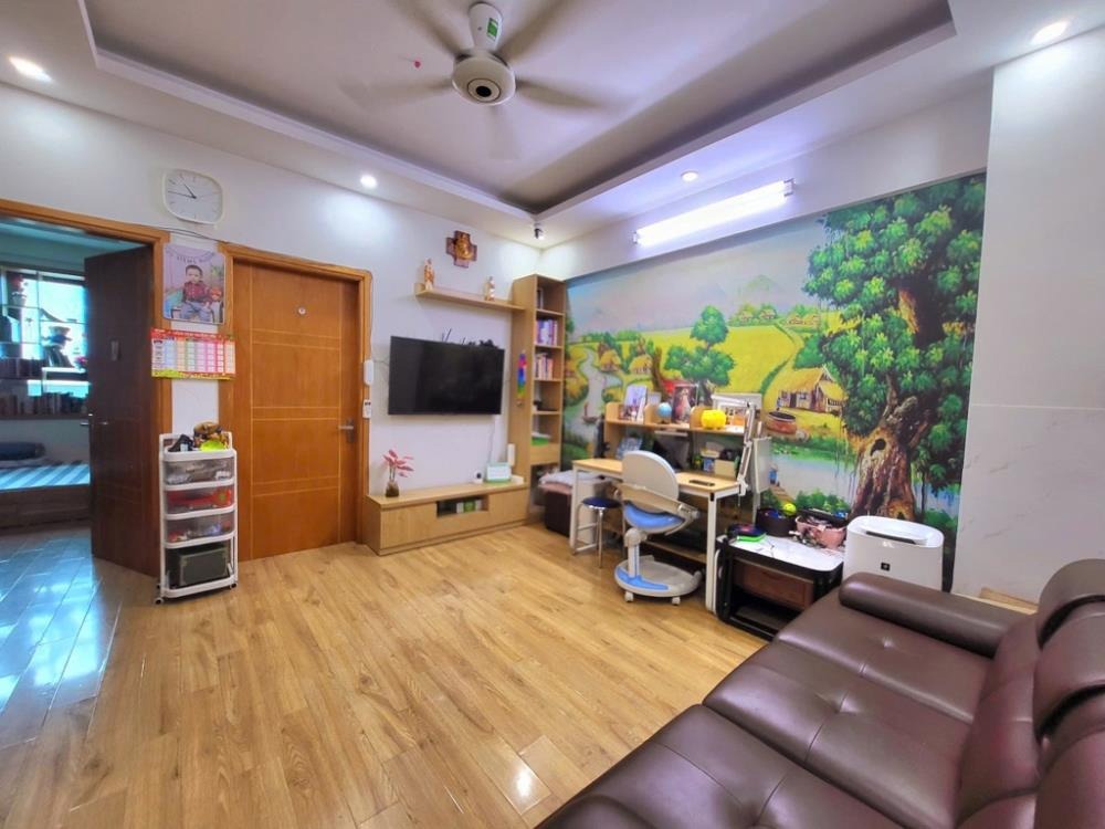 Căn hộ 2PN, 46m2, Nguyễn Chánh, Cầu Giấy - Giá 4.1 tỷ