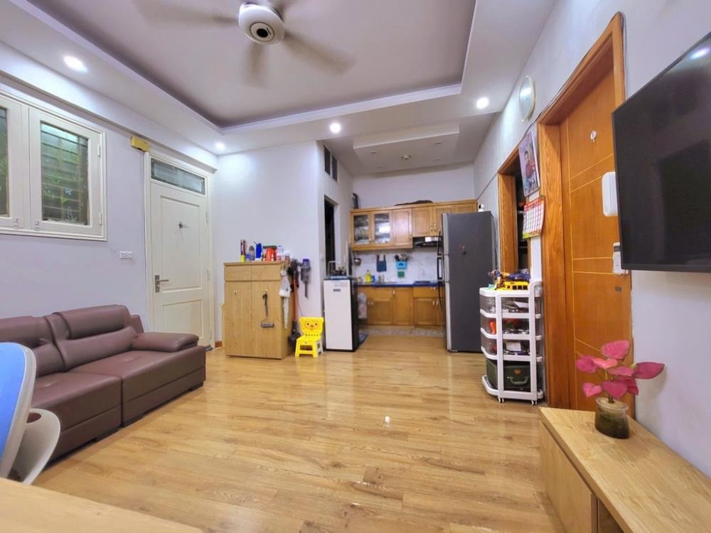 Căn hộ 2PN, 46m2, Nguyễn Chánh, Cầu Giấy - Giá 4.1 tỷ