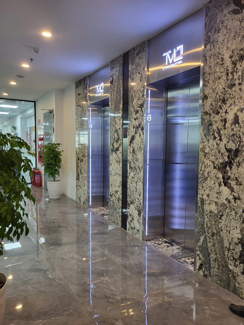 Cần Bán Tòa Building 10 Tầng, 310 Tỷ - Vị Trí Đắc Địa, Kinh Doanh Sầm Uất