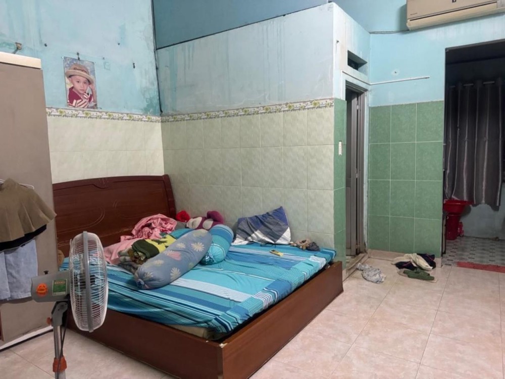 🔥 Giảm 3 Tỷ - Nhà 2 Tầng Góc Đường Nguyễn Kiệm, 180m2, Giá 22 Tỷ