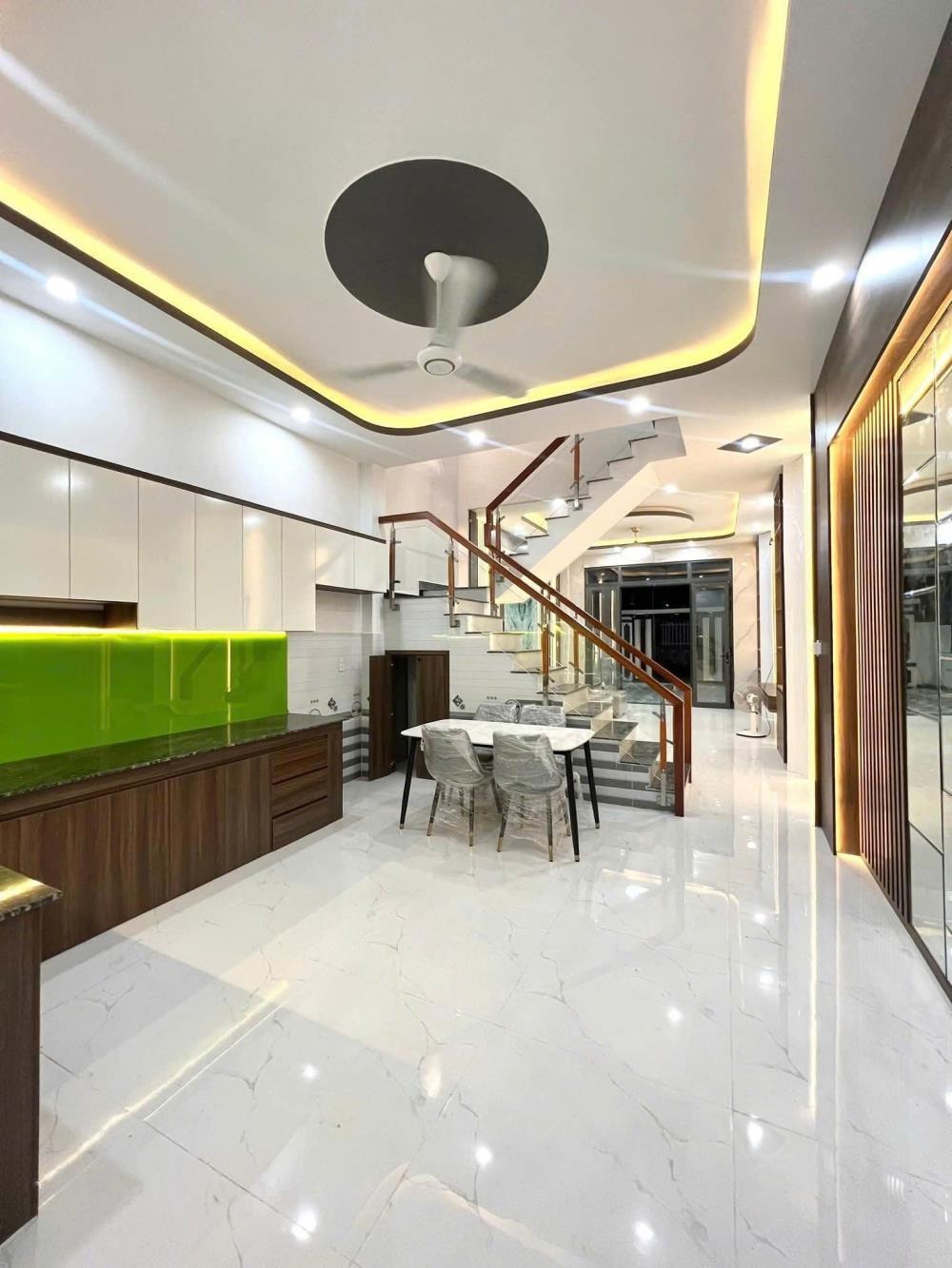 Bán Nhà Hẻm Xe Hơi Trường Chinh, Tân Bình - 7.5 Tỷ (TL) - Vị Trí Đắc Địa