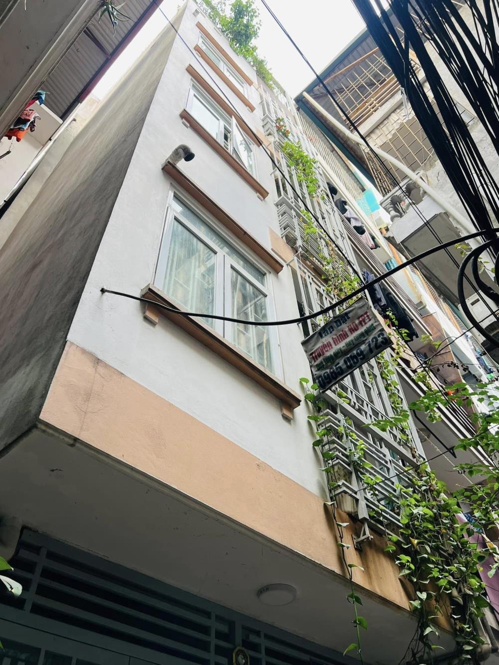 Bán Nhà Lô Góc 3 Tầng, 34m² Ngõ Rộng - Vị Trí Đắc Địa