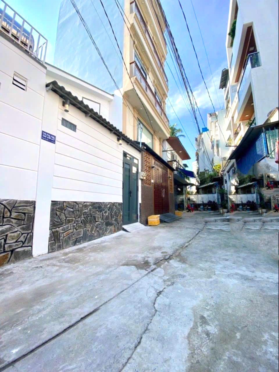 Nhà Lô Góc Nở Hậu Phạm Văn Chiêu - 63m2 - 3.x tỷ - Lợi Nhuận Cao