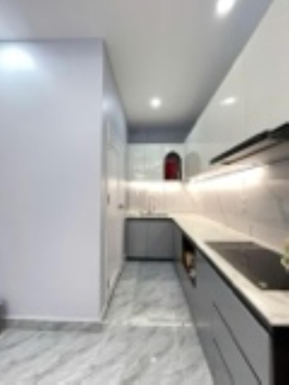 Nhà Mặt Tiền Hẻm 8m, Xe Hơi, Tân Bình - Giá Chỉ 7 Tỷ