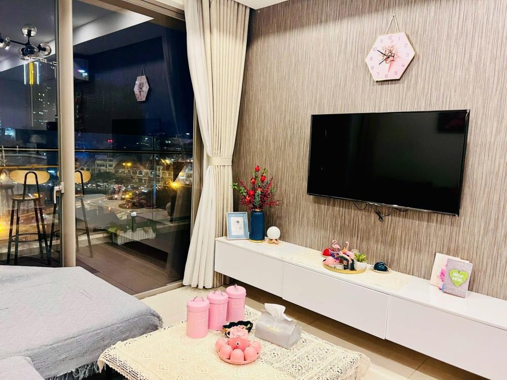 Căn Hộ 58m2, 2PN, Nội Thất Cao Cấp, Sổ Hồng, Giá 1.67 Tỷ - Lê Quang Định