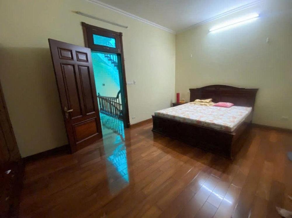 Cho Thuê Nhà Full Đồ Cao Cấp 80m², 5 Tầng, Mặt Tiền Rộng - Trung Kính, Cầu Giấy