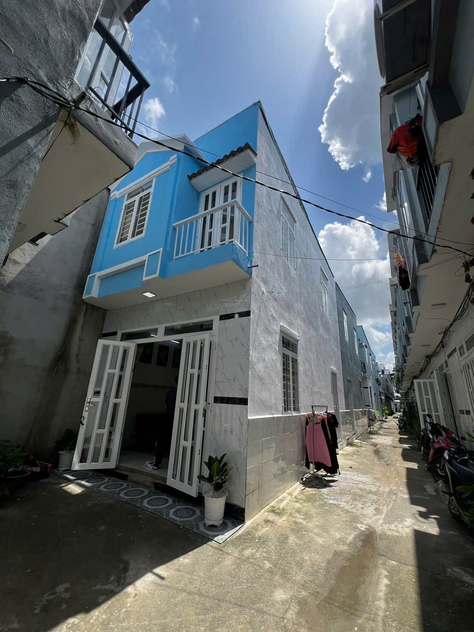 Nhà Đẹp Hóc Môn, Gần Chợ & KCN - Giá Từ 800tr, Sổ Hồng Riêng