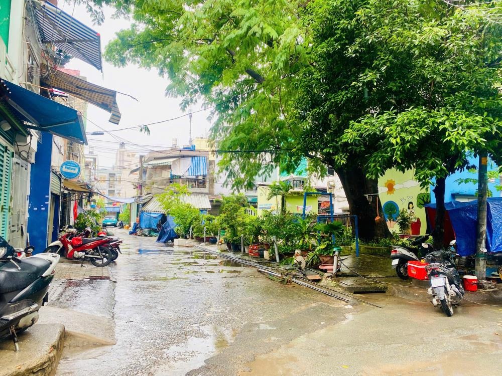 Bán nhà Tân Phú - 4x21m, Giá 7.9 Tỷ Thương Lượng - Vị Trí Đắc Địa