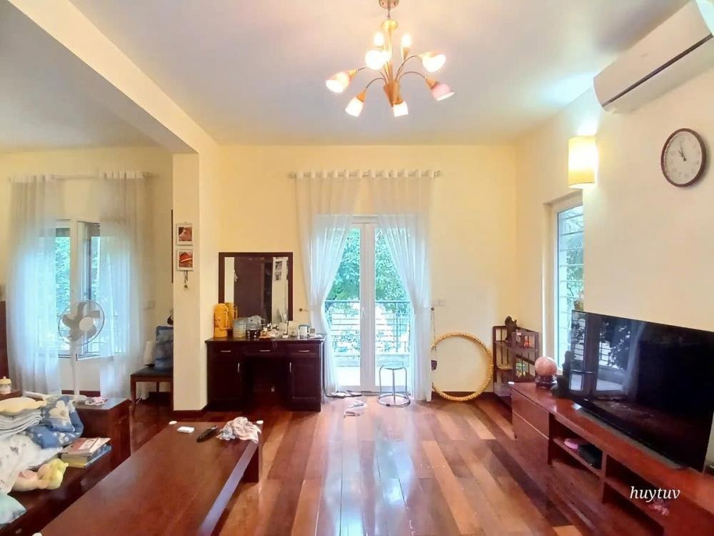 Bán Biệt Thự Mỹ Đình 200m2 - 60 tỷ - Vị Trí Đắc Địa, Thiết Kế Sang Trọng