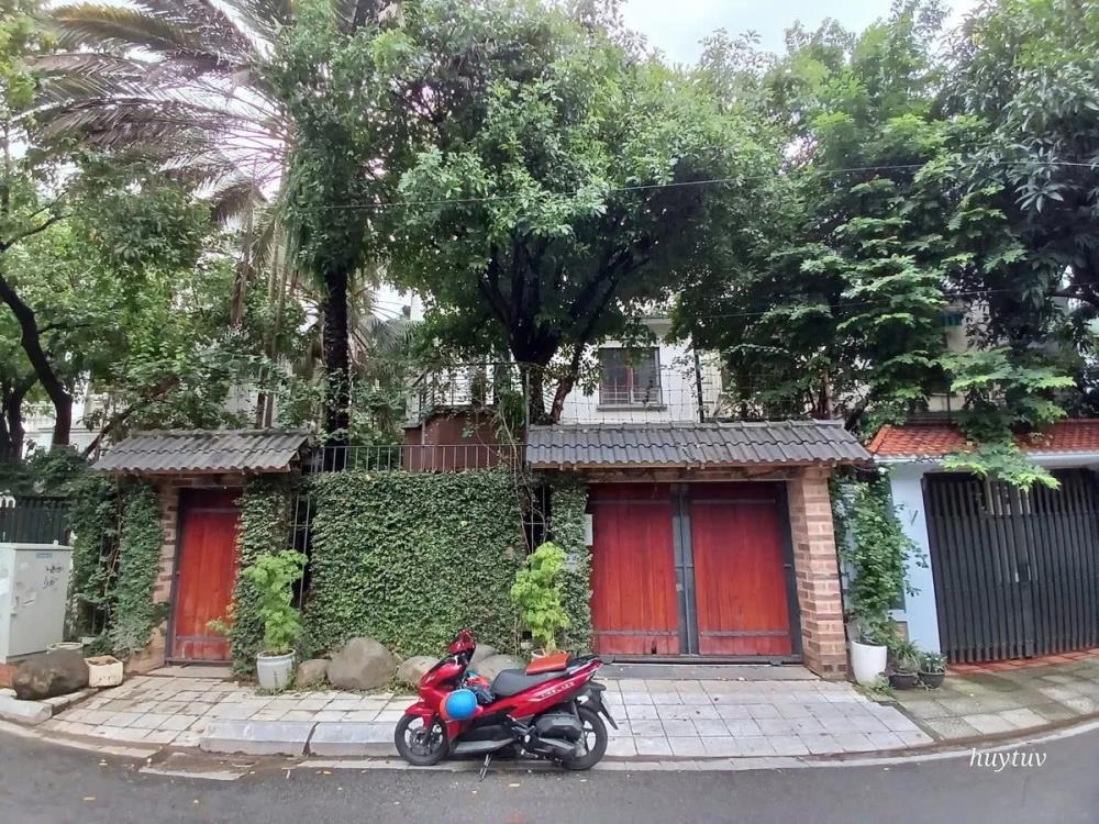 Bán Biệt Thự Mỹ Đình 200m2 - 60 tỷ - Vị Trí Đắc Địa, Thiết Kế Sang Trọng