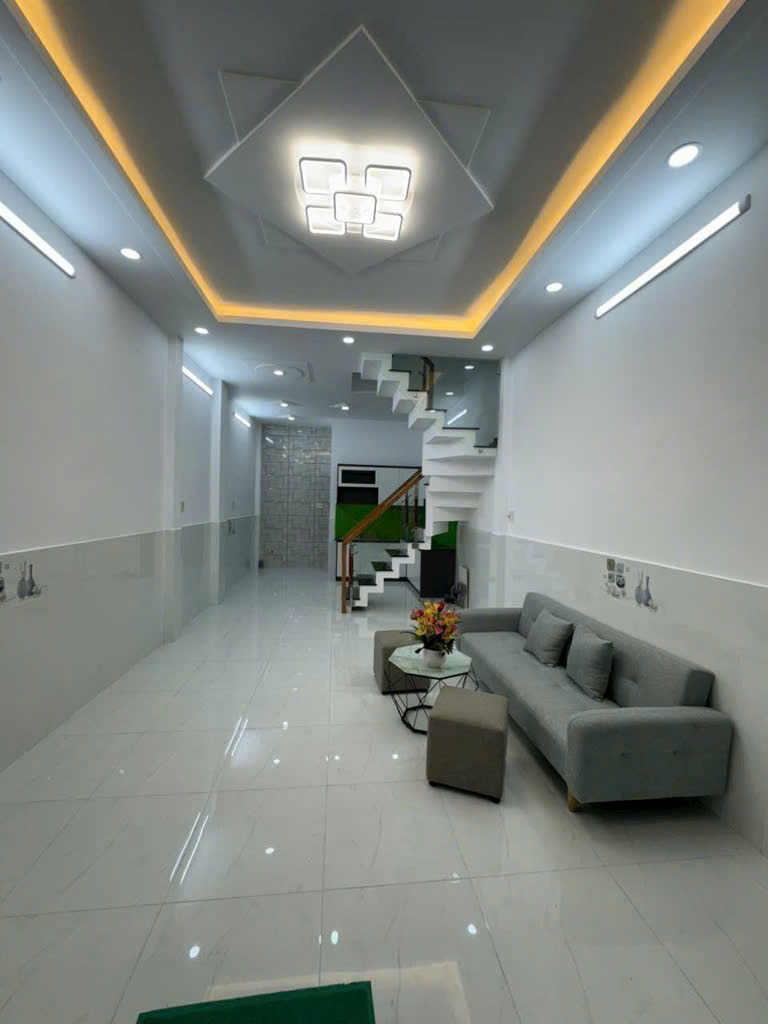 ✨ Giáp Tân Phú: Nhà Đẹp 2 Tầng, Hẻm Ô Tô, Sổ Hồng Riêng - Giá 4.15 Tỷ 💎