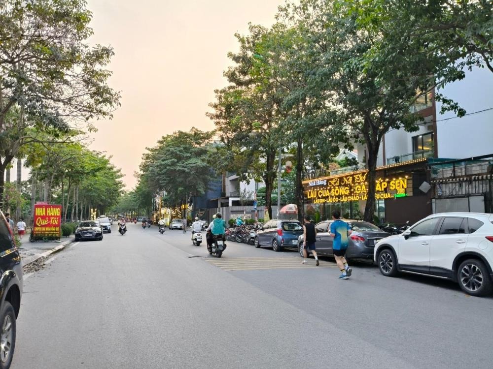Mặt Phố View Hồ - Biệt Thự Kinh Doanh Đắc Địa Tại Trung Tâm Thành Phố