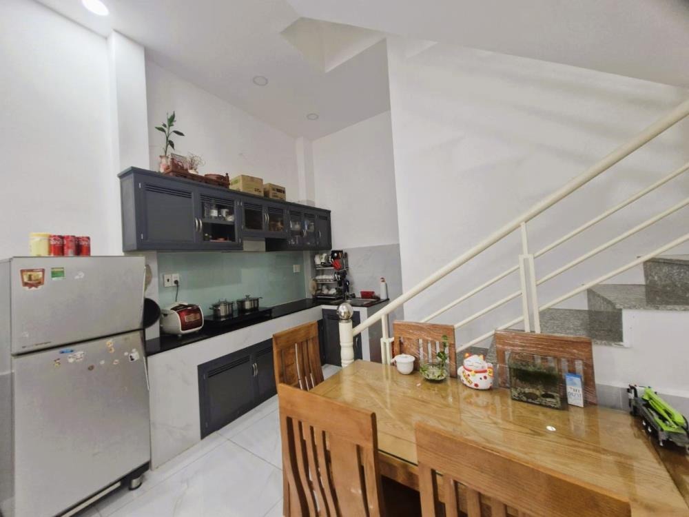 Bán nhà gần KCN Long Trường Quận 9: 2 tầng, 51m2, 4 tỷ