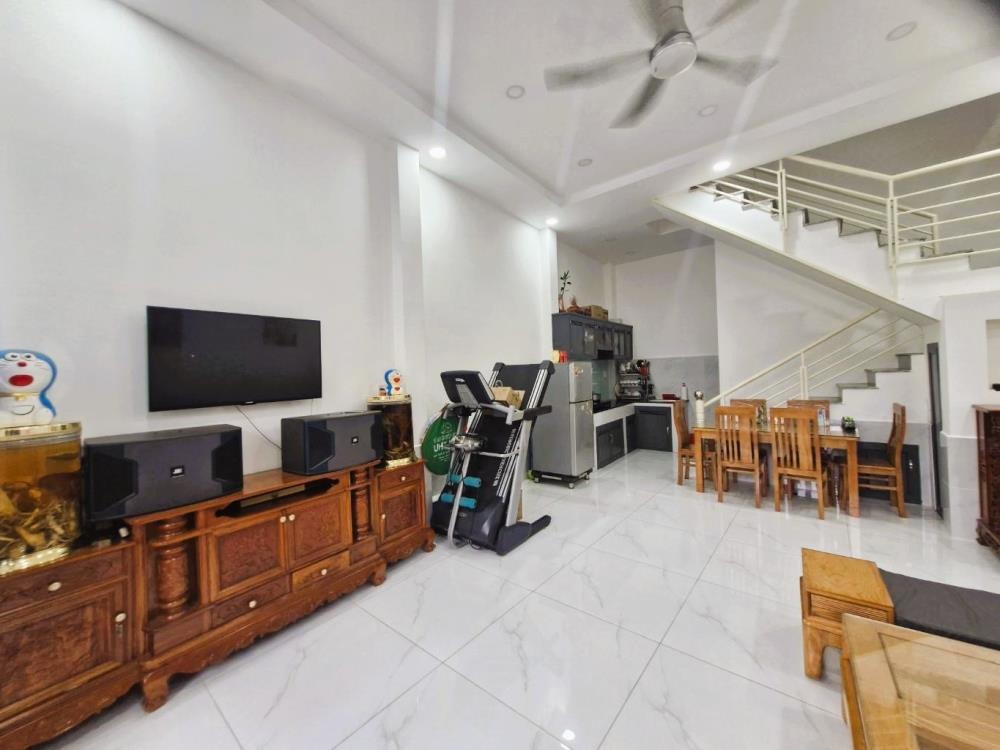 Bán nhà gần KCN Long Trường Quận 9: 2 tầng, 51m2, 4 tỷ