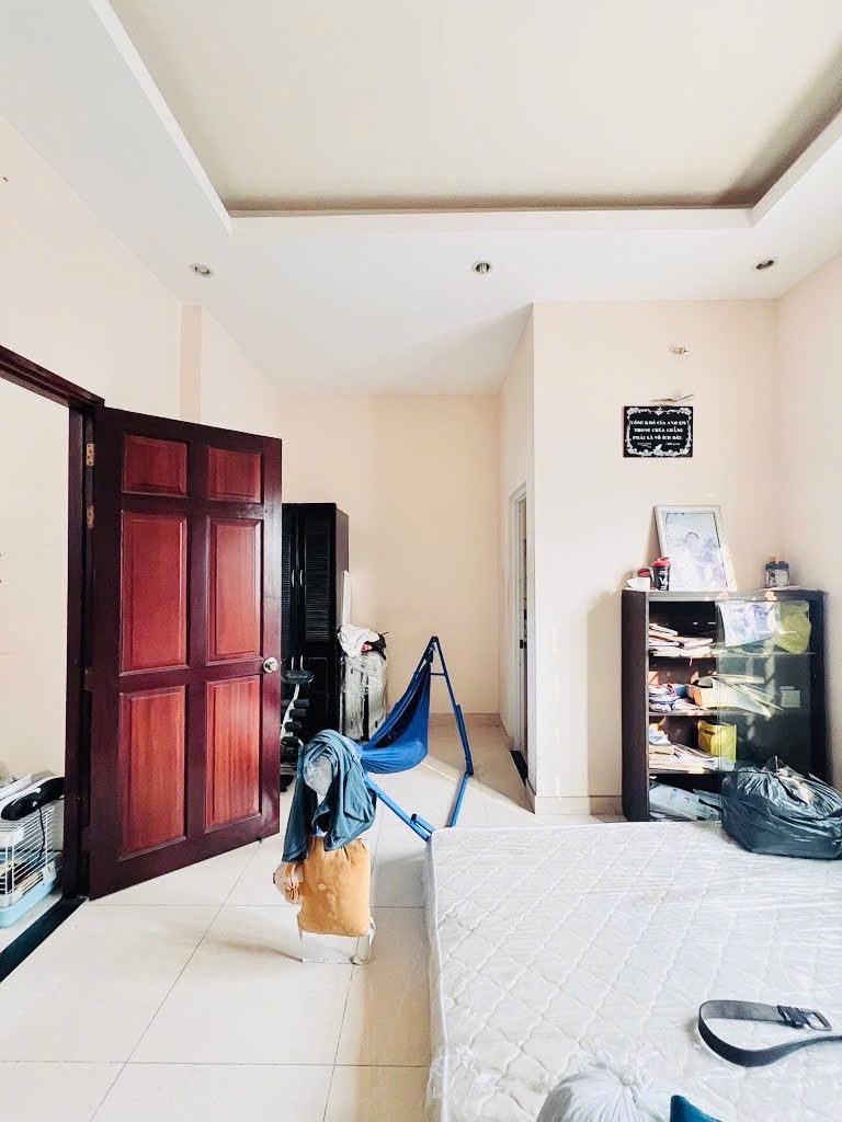 Bán nhà mặt tiền Tân Bình, gần Trường Chinh: 163m², 3 tầng, 24.5 tỷ - Sinh lời ngay!