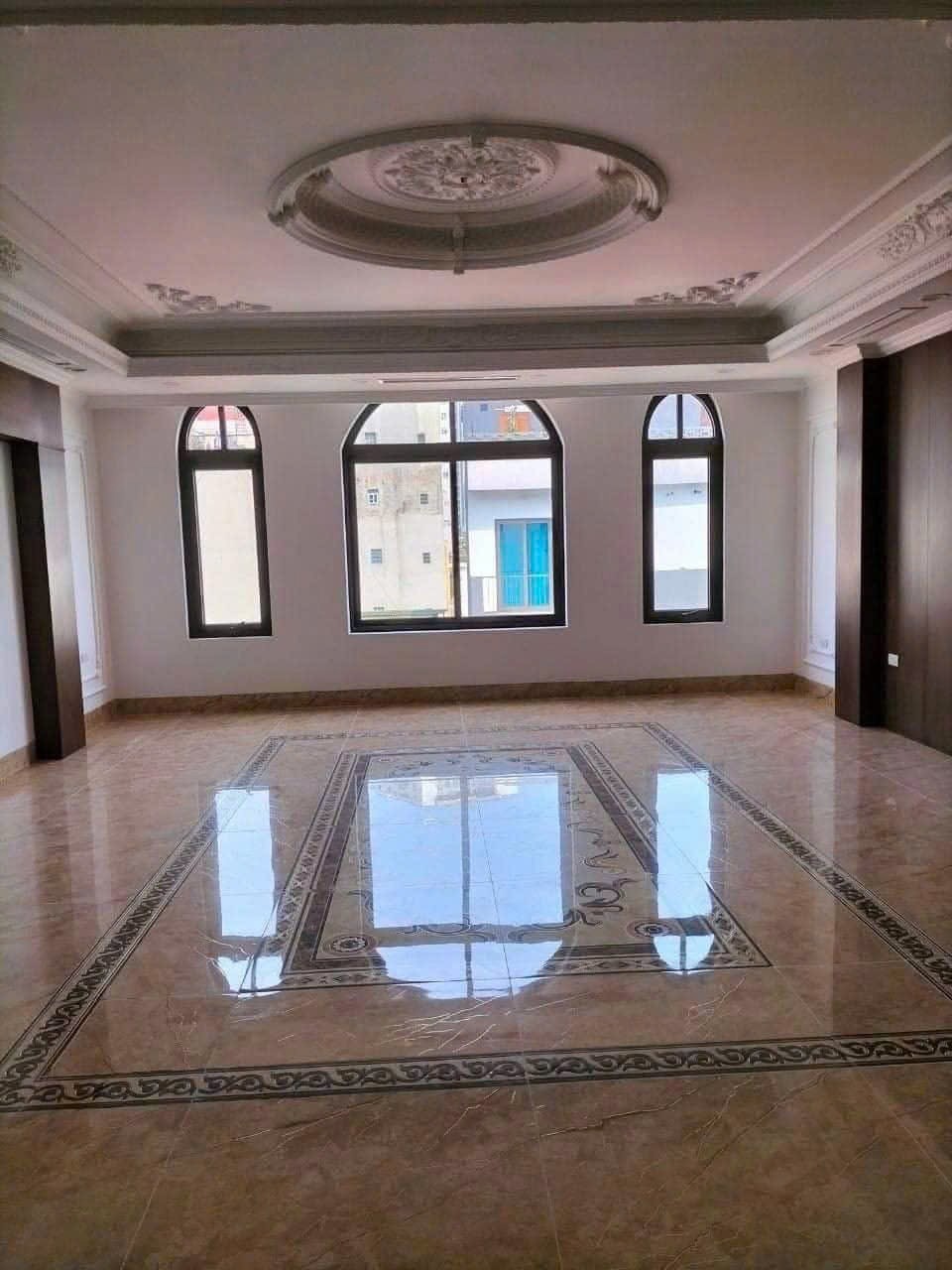 Bán Tòa Nhà Mặt Phố Quận Thanh Xuân - 69m2 x 9 Tầng - 32.98 Tỷ