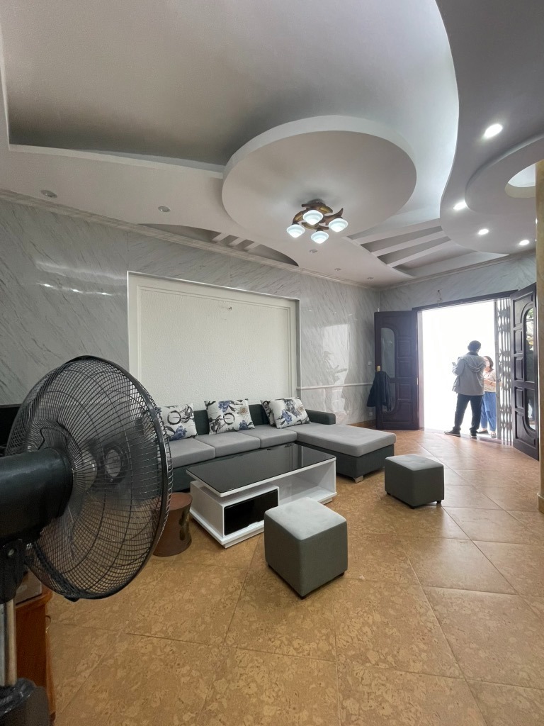 Bán nhà Hoàng Hoa Thám, Ba Đình 76m2 - Giá 10.7 Tỷ - Vị Trí Đẹp