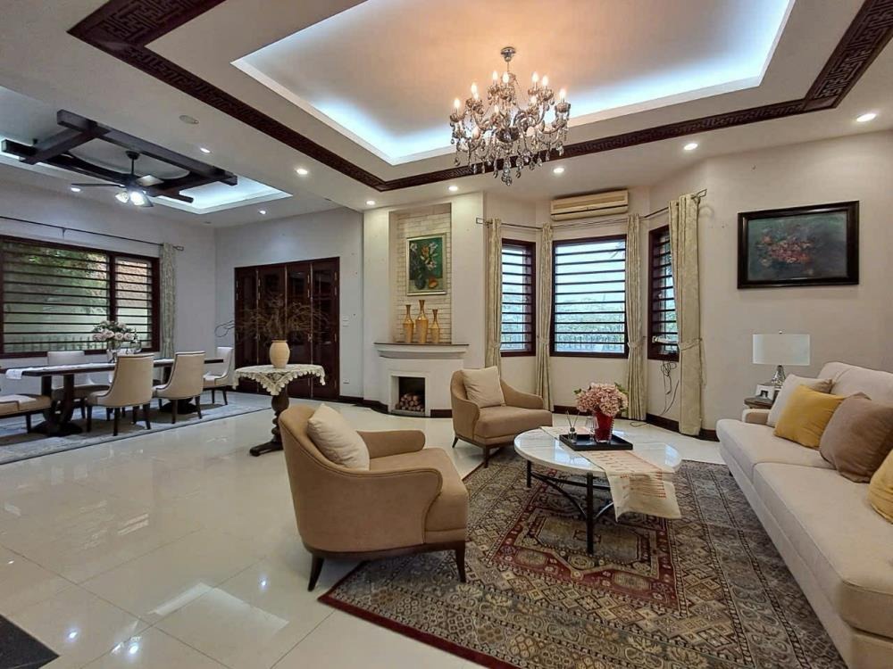Tuyệt phẩm Biệt Thự Mặt Phố Trung Hòa Nhân Chính - 200m2, View Sân Chơi, KD Tốt