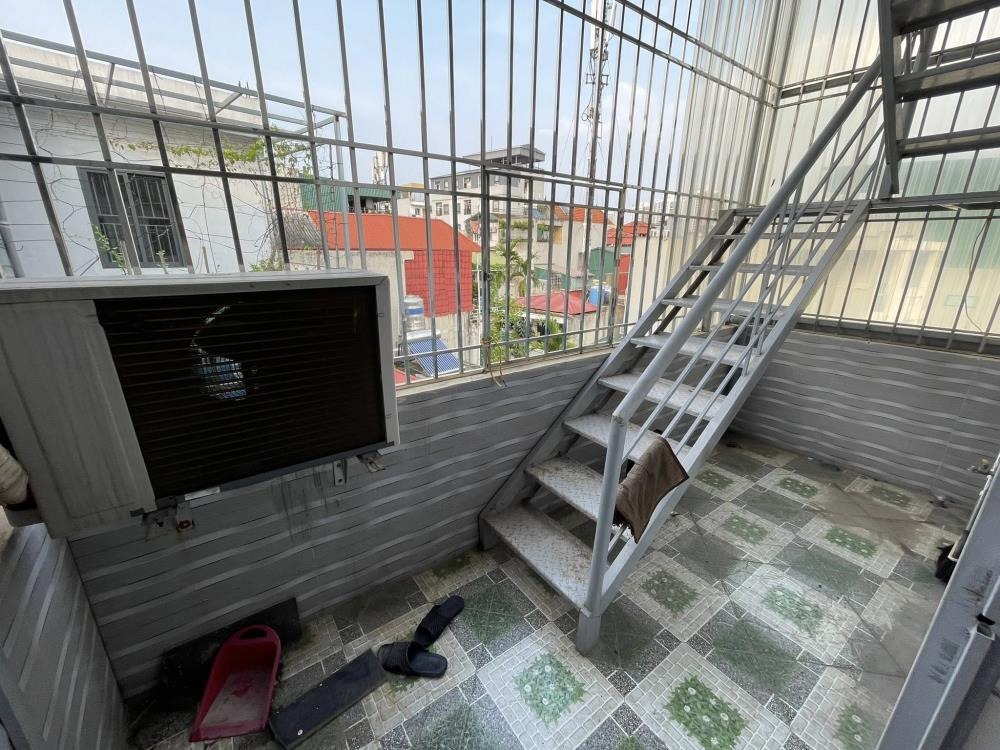 Bán nhà 5 tầng Trần Cung, 30m² - Giá 7.6 tỷ, Ngõ Rộng, Gần Phố