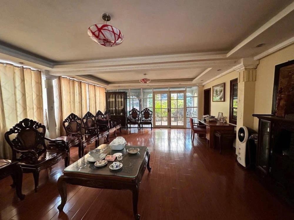 🏠 Dịch Vọng - Cầu Giấy - 70m² x Mt 4.5m - Vị Trí Đắc Địa, Ô Tô Đỗ Cửa