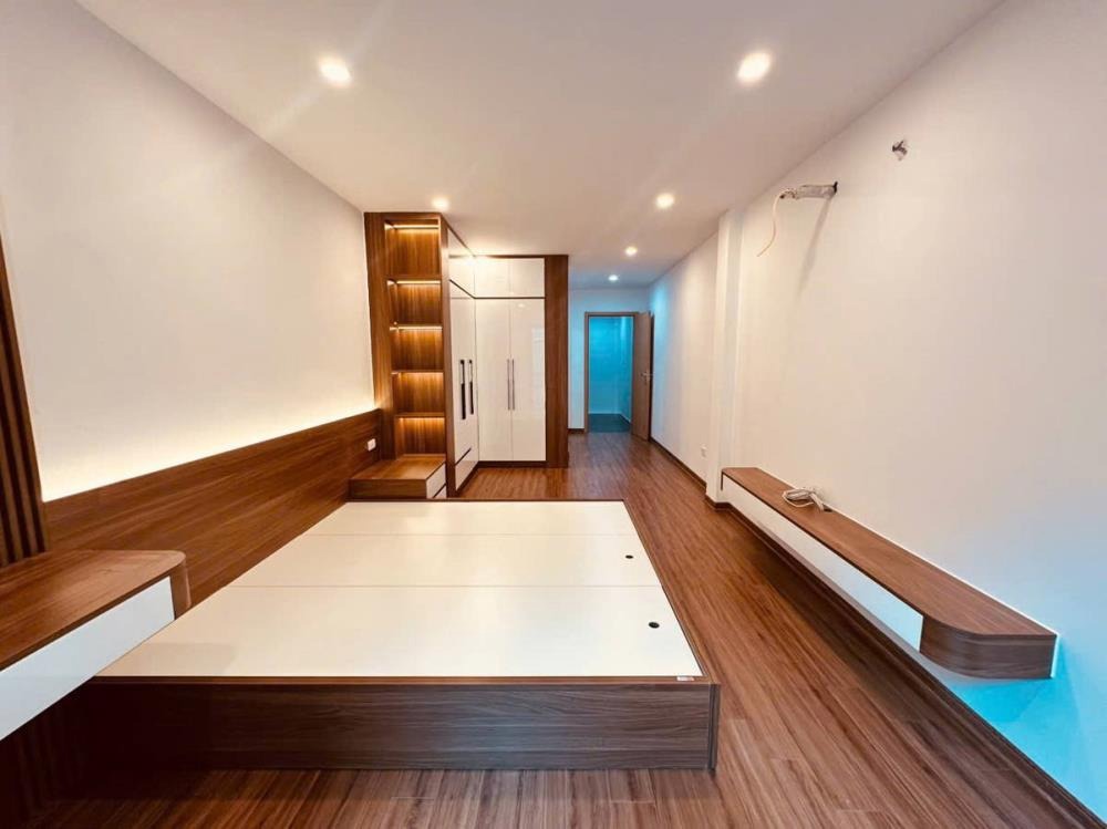 Bán Nhà Phố Đại Từ - 45m2, 6 Tầng, Mặt Tiền 4m, Thang Máy, Gần Hồ Linh Đàm