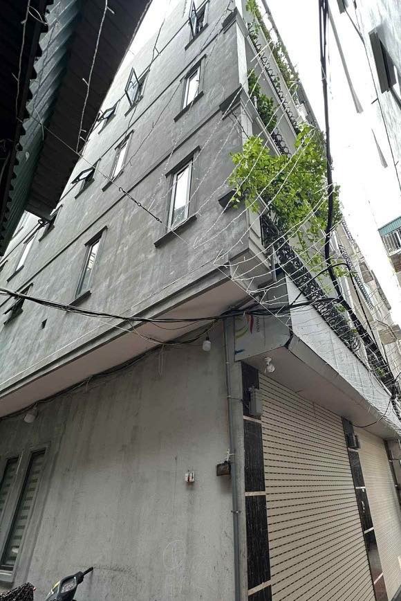 Nhà phố Minh Khai - Lô Góc - 46m2 - Full Nội Thất - Giá Tốt