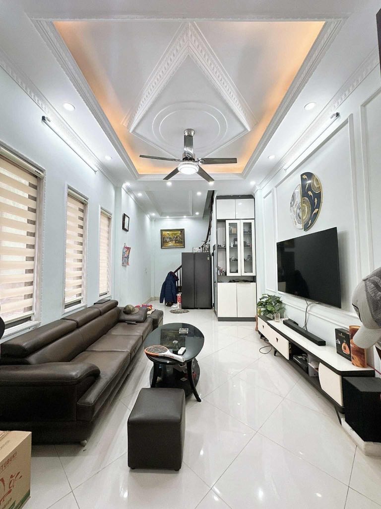 Nhà phố Minh Khai - Lô Góc - 46m2 - Full Nội Thất - Giá Tốt