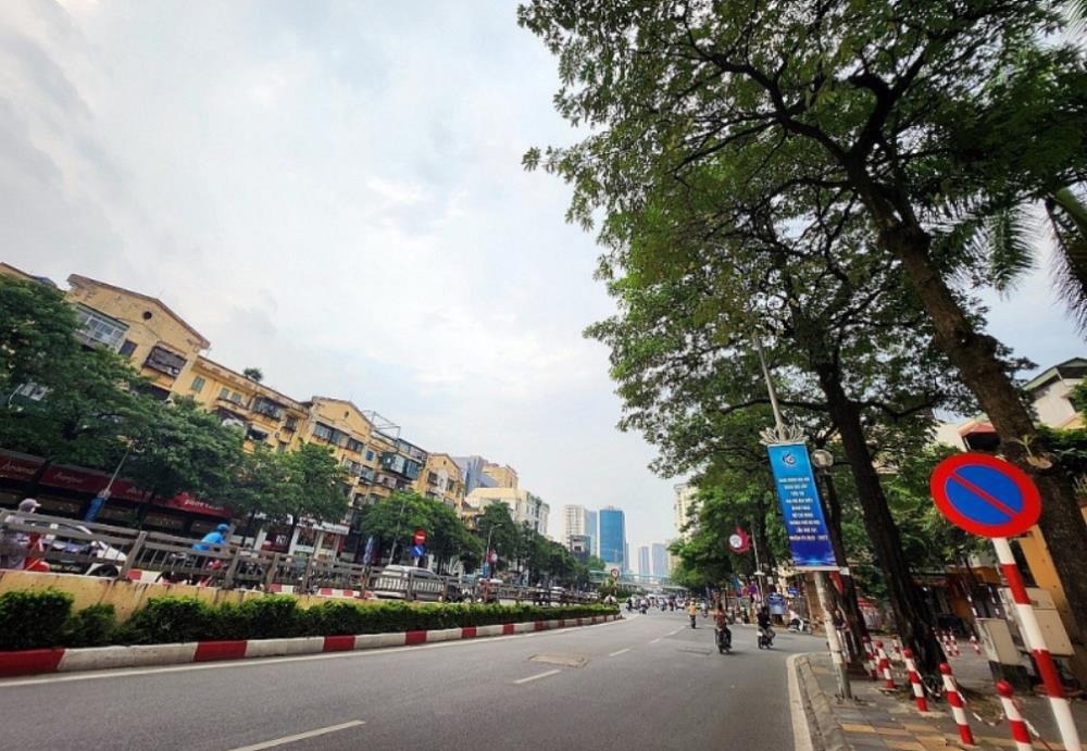 Nhà phân lô diện tích lớn Nguyễn Chí Thanh - 335m² - 2 Mặt Thoáng - Full Thổ Cư
