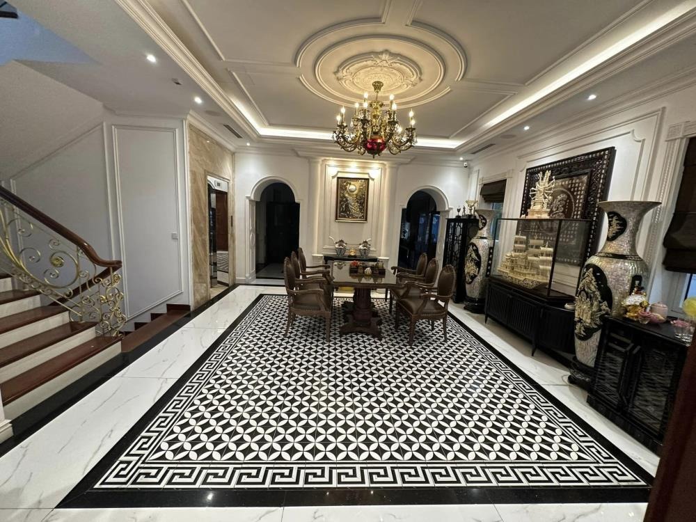 Cần Bán Mặt Phố Liễu Giai, Nhà 2 Mặt Đường, 100m2 Xây Dựng Tuyệt Đỉnh