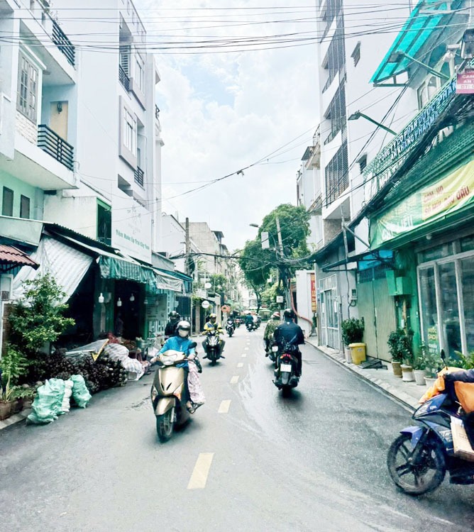 Nhà Mặt Tiền Thép Mới, Tân Bình - 4.2x12m, 9.x Tỷ Thương Lượng