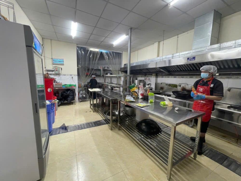 Bán Nhà Mặt Phố Phạm Văn Bạch, Tân Bình - 190m², Giá 121 Triệu/m²