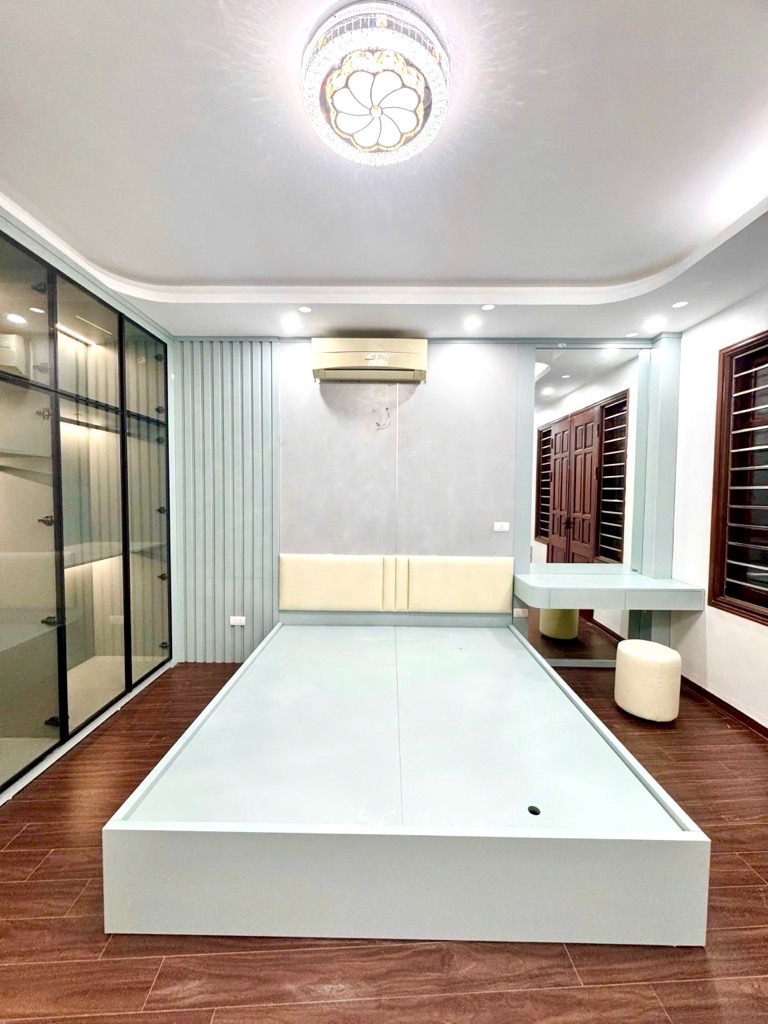 Nhà Mới Trần Đại Nghĩa - Lô Góc - 5 Tầng - Full Nội Thất - 10 Tỷ