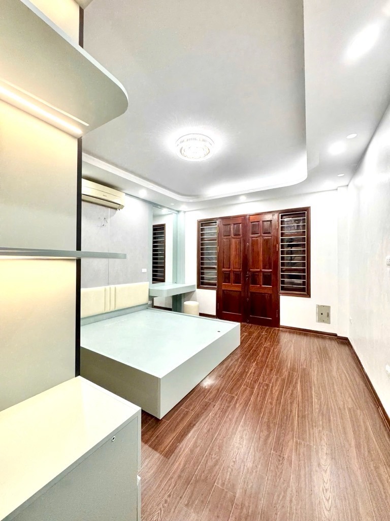 Nhà Mới Trần Đại Nghĩa - Lô Góc - 5 Tầng - Full Nội Thất - 10 Tỷ